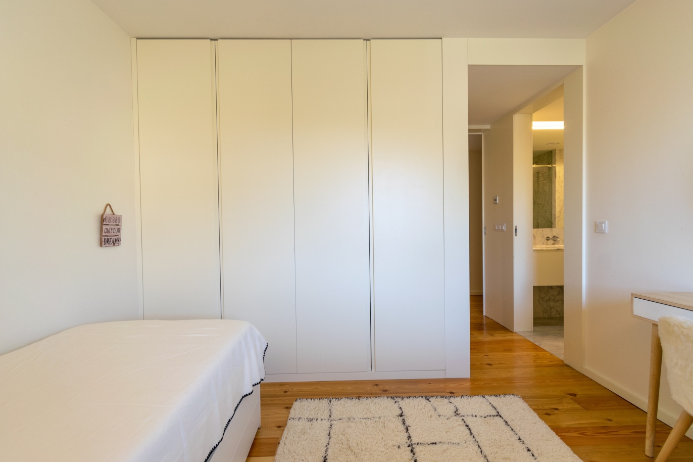 Drei-Zimmer-Wohnung, zu verkaufen, nahe Parque Cidade, Porto, Portugal_246173
