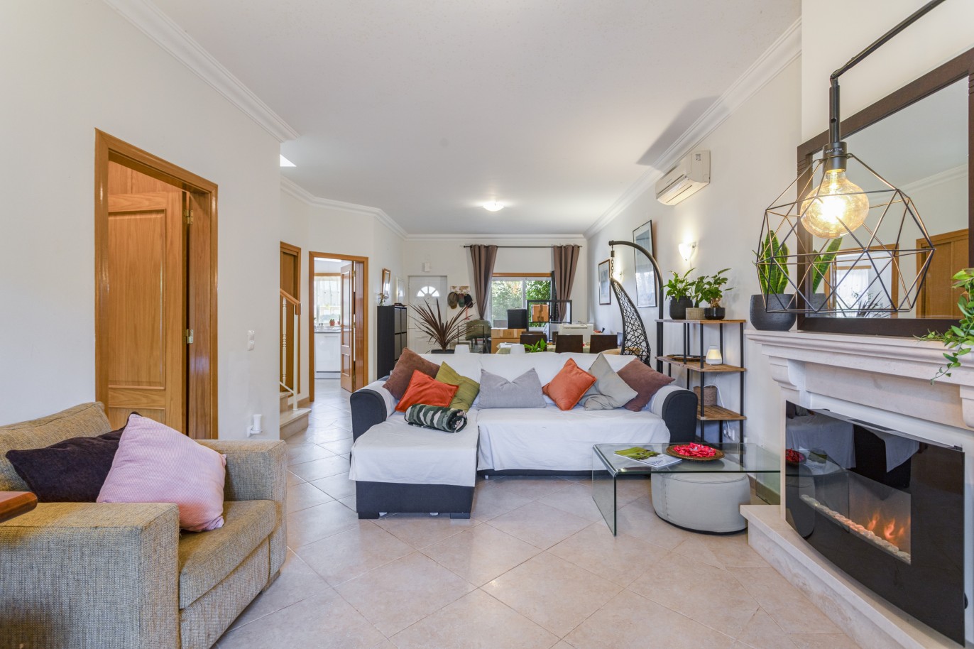 Villa, 3 chambres, dans un condominium privé, à vendre à Lagos, Algarve_246292
