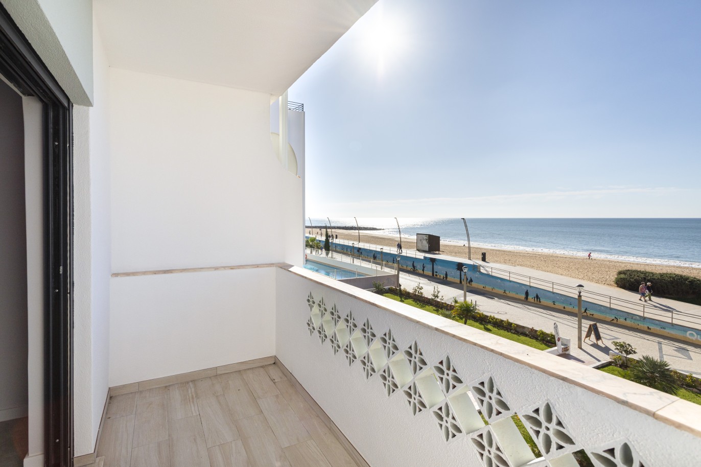 2 bedroom sea front apartment for sale in Quarteira, Algarve_246427