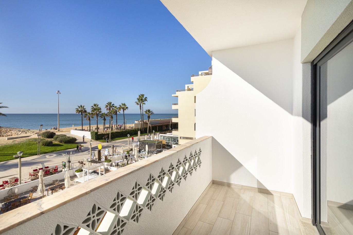 2 bedroom sea front apartment for sale in Quarteira, Algarve_246428