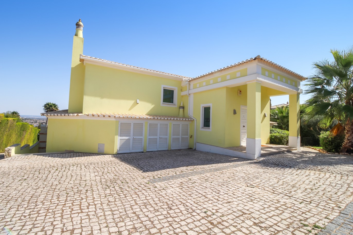 Fantastic 6-bedroom Villa, with pool, for sale, in Lagos, Algarve_246672
