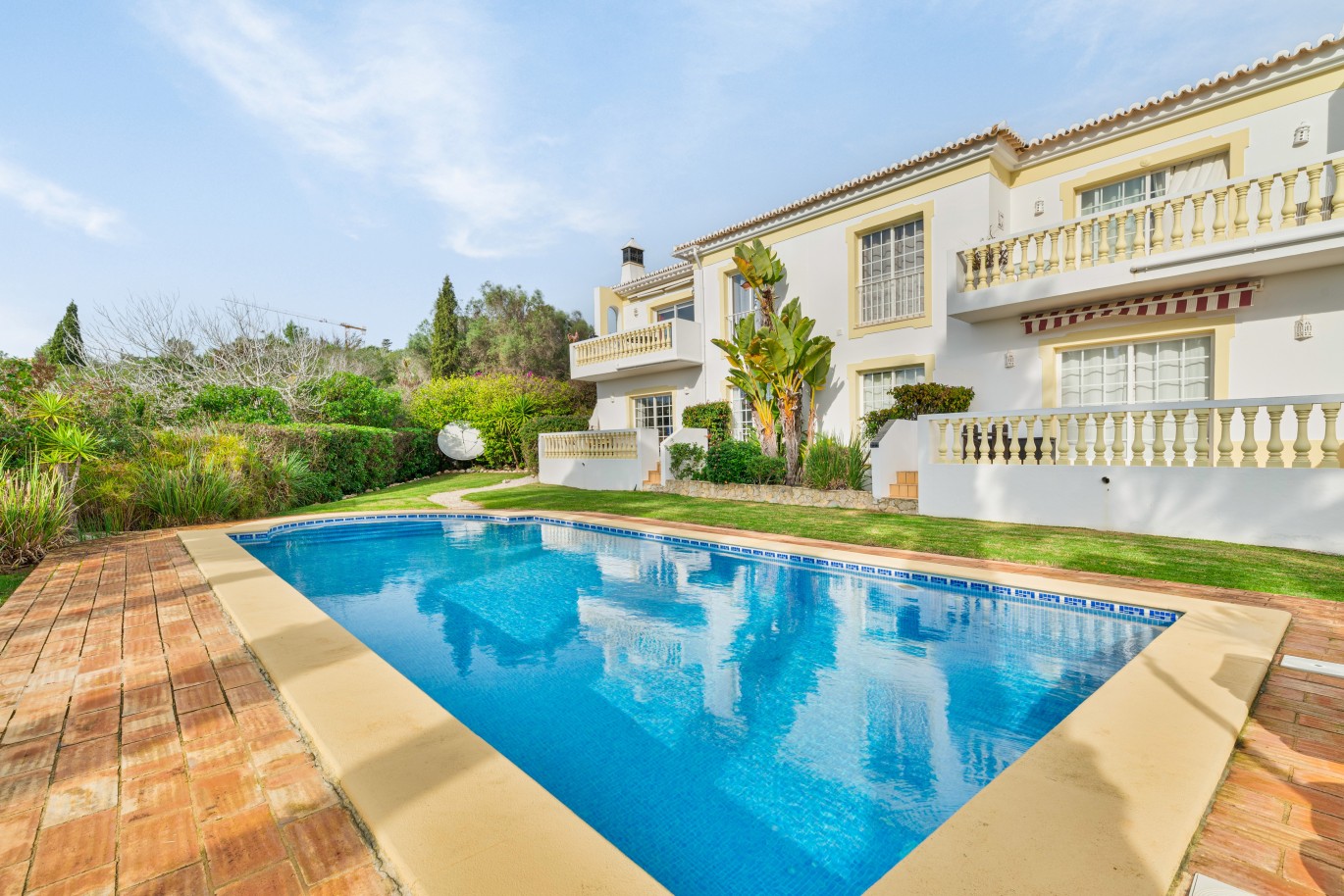 2-bedroom Apartment, with pool, for sale, in Luz, Lagos, Algarve