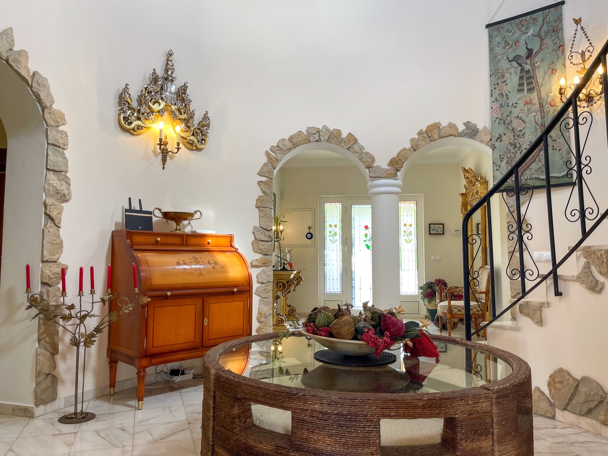 Pittoresque Villa, 3+1 chambres, avec jardin et piscine, à Estômbar, Algarve_247270