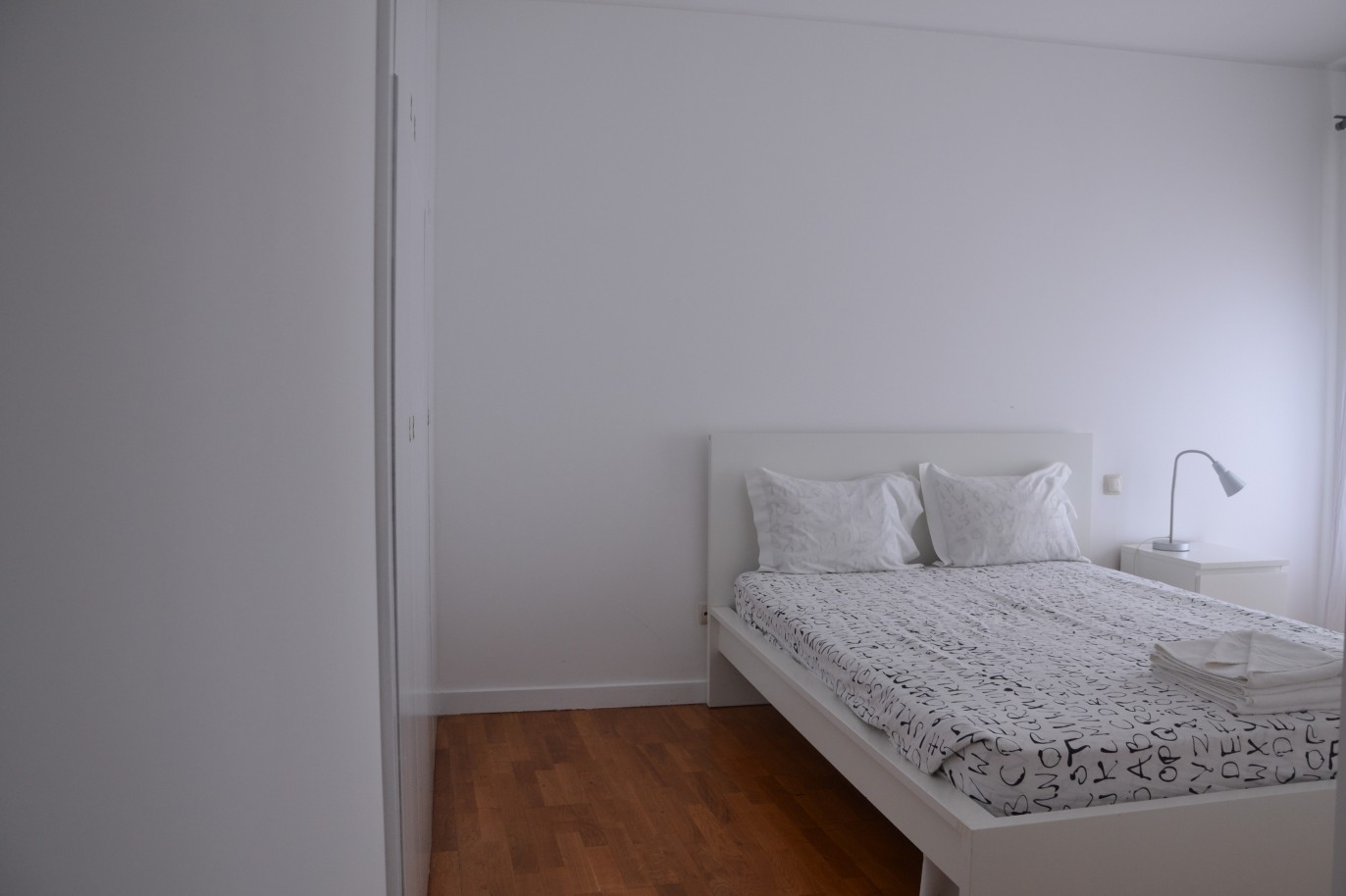 Drei-Zimmer-Wohnung mit großzügigen Räumen, zu verkaufen, Porto, Portugal_248730