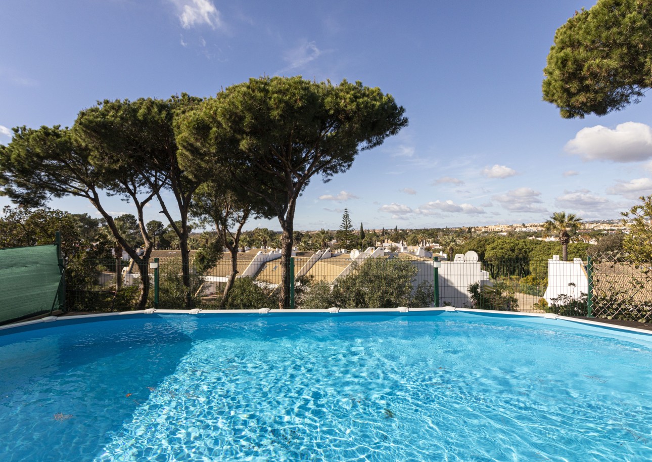 2 Schlafzimmer Villa mit Pool, zu verkaufen in Vilamoura, Algarve_248810