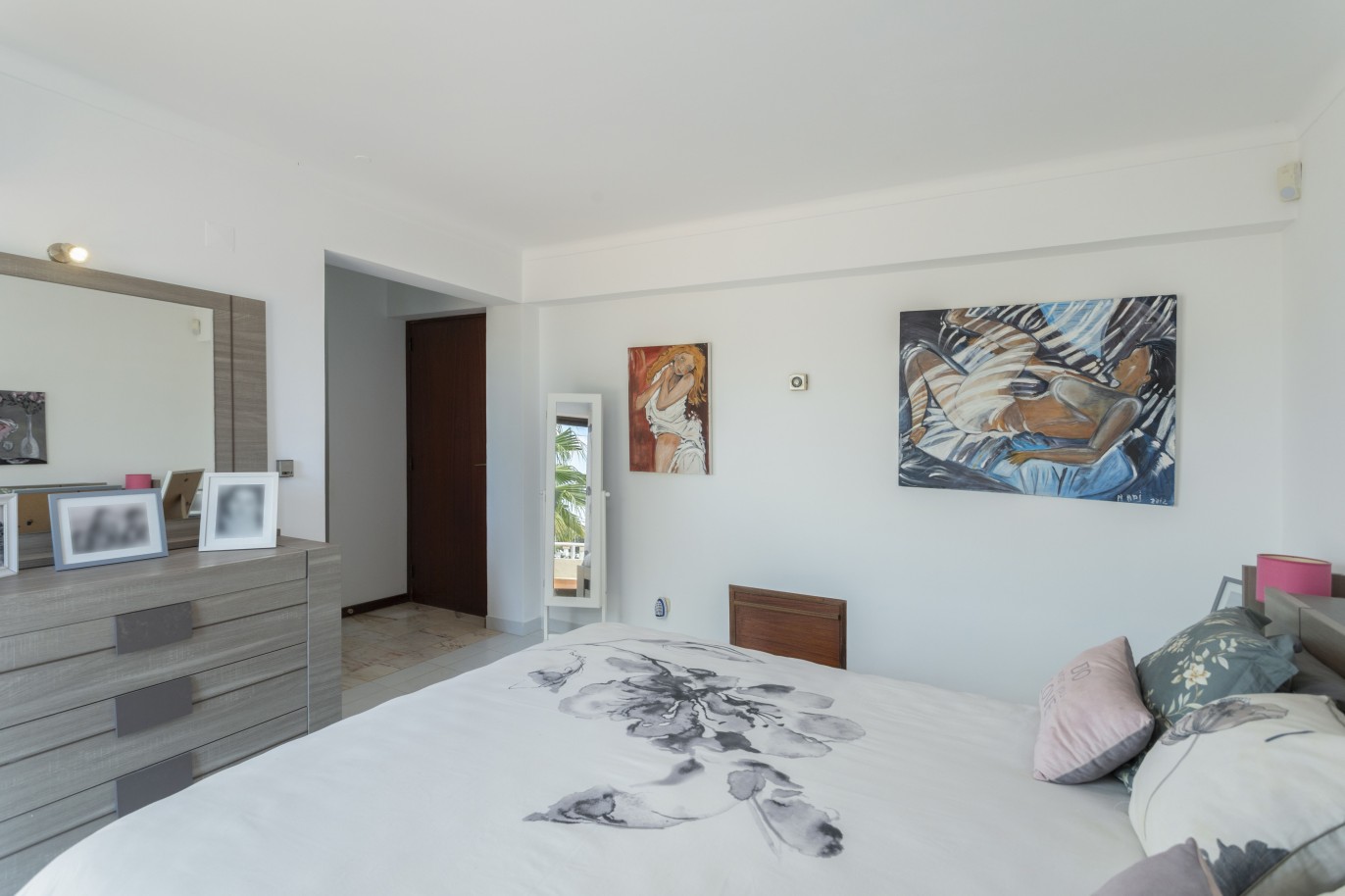 3 bedroom detached villa with pool, for sale in Vilamoura, Algarve_248833