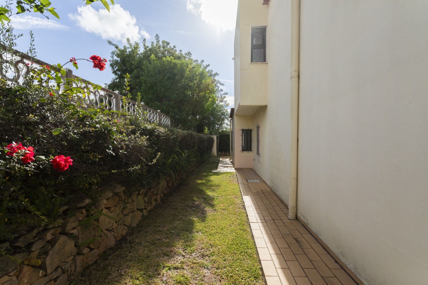 Freistehende Villa mit 3 Schlafzimmern und Pool, zu verkaufen in Vilamoura, Algarve_248847