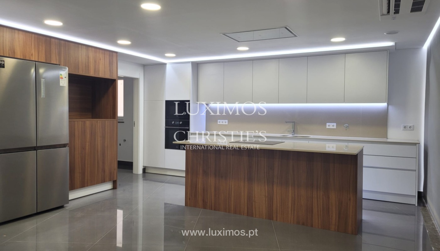 4 Bedroom Villa/Townhouse's Image 6