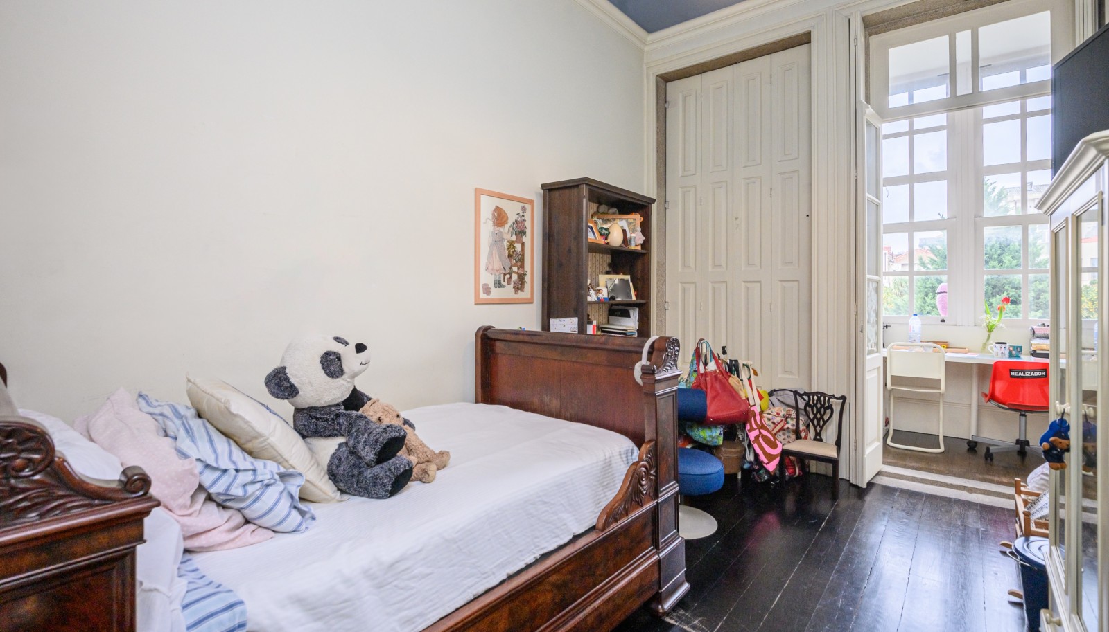 Restauriertes 4-Schlafzimmer-Haus im Zentrum von Porto zu verkaufen, Portugal_248926