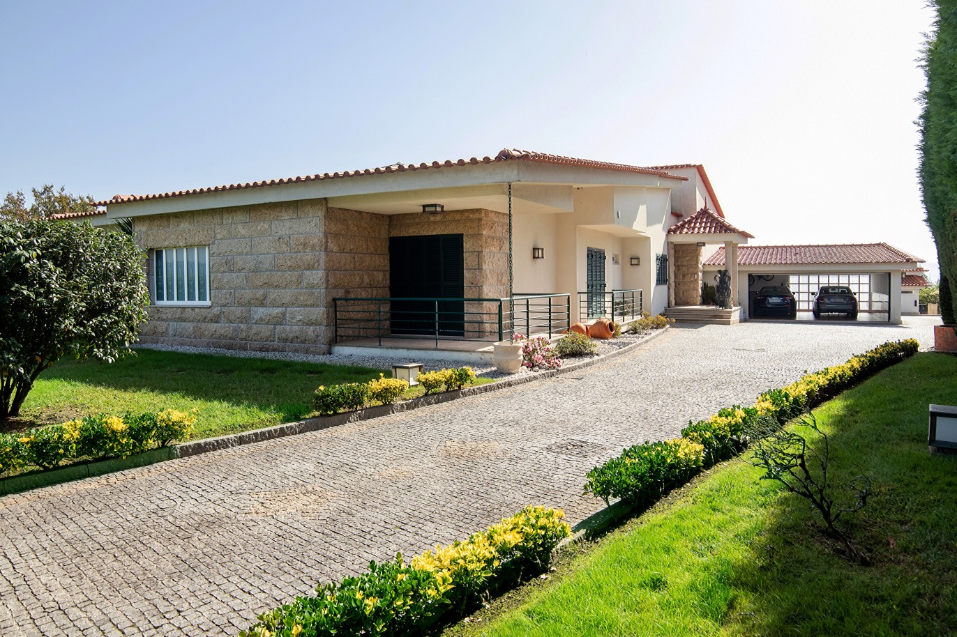 Villa de 6 chambres avec piscine, à vendre, à Lousada, Portugal_248984