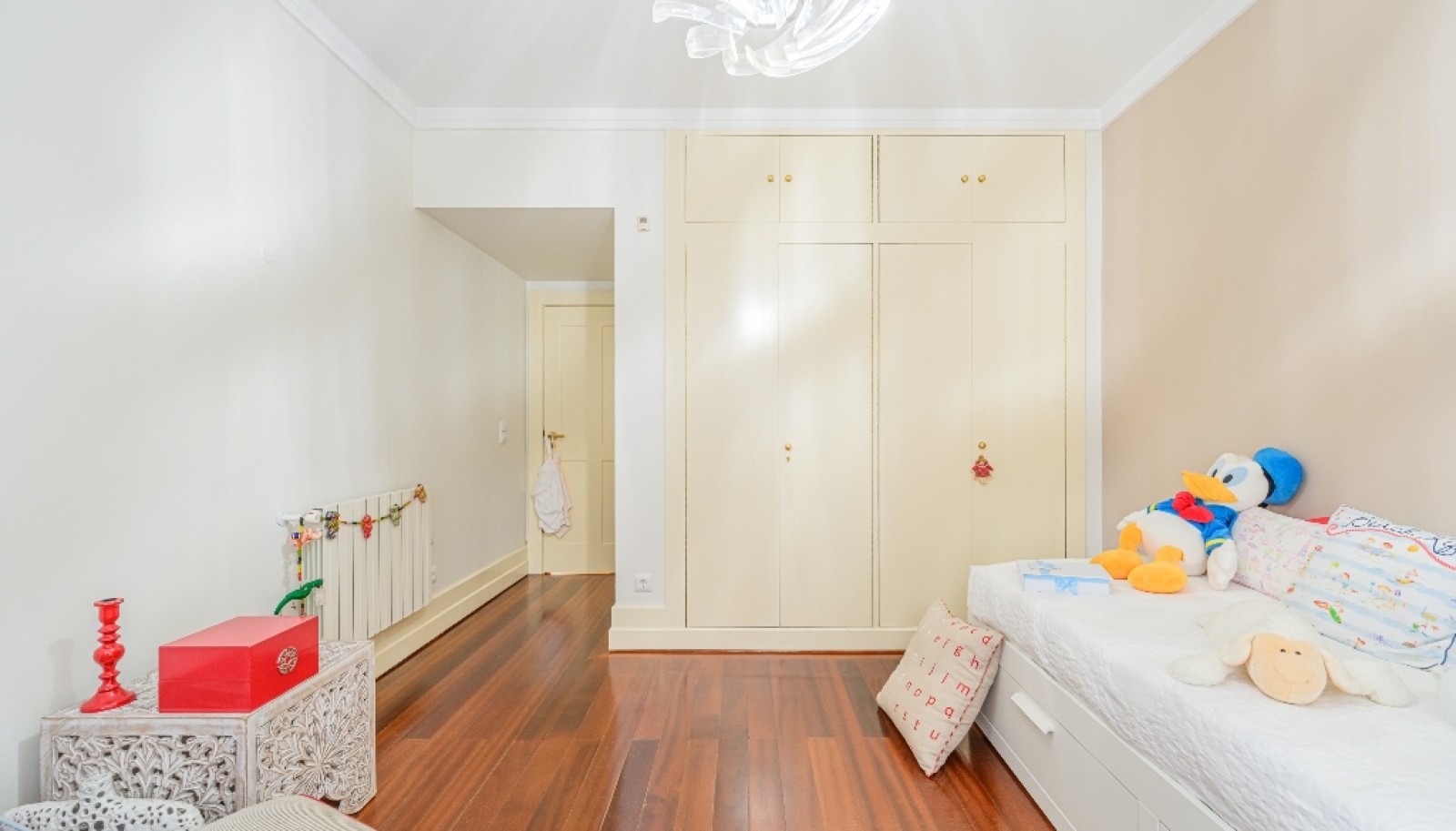 Drei+1-Zimmer-Wohnung mit Balkonen, zu verkaufen, in Foz do Douro, Prtugal_250011