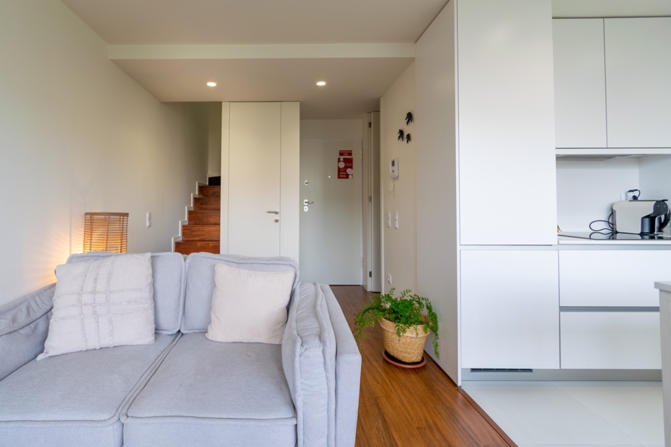 Zwei-Schlafzimmer-Duplex-Wohnung, mit Balkon, zu verkaufen, Zentrum Porto, Portugal_250588