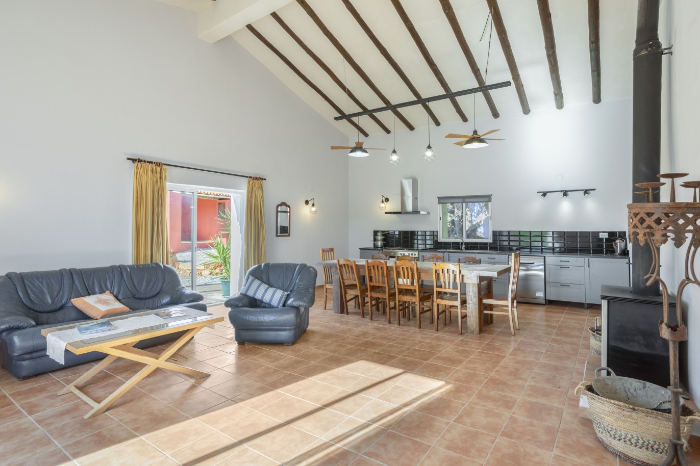 Fantastische Villa mit 7 Schlafzimmern und Pool, zu verkaufen in Alte, Algarve_250657