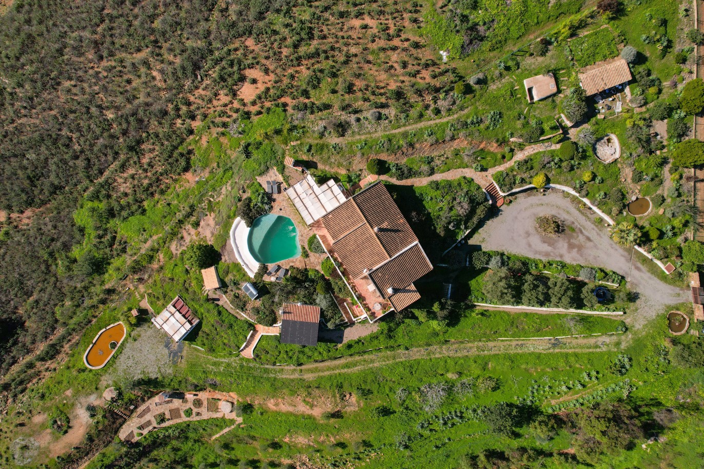 Fantastique Villa de 3+1 chambres avec piscine, à vendre à Tavira, Algarve_250930