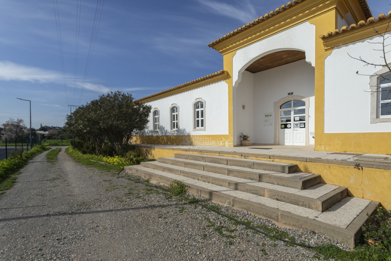 Gebäude im Erdgeschoss zu verkaufen in São Brás de Alportel, Algarve_251174