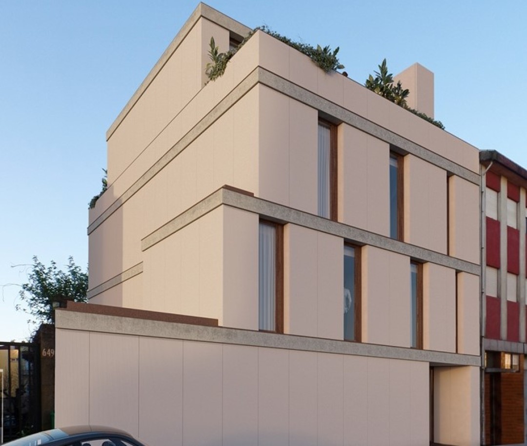 Piso dúplex de 4 dormitorios con balcón y terrazas, en venta en Oporto_251244