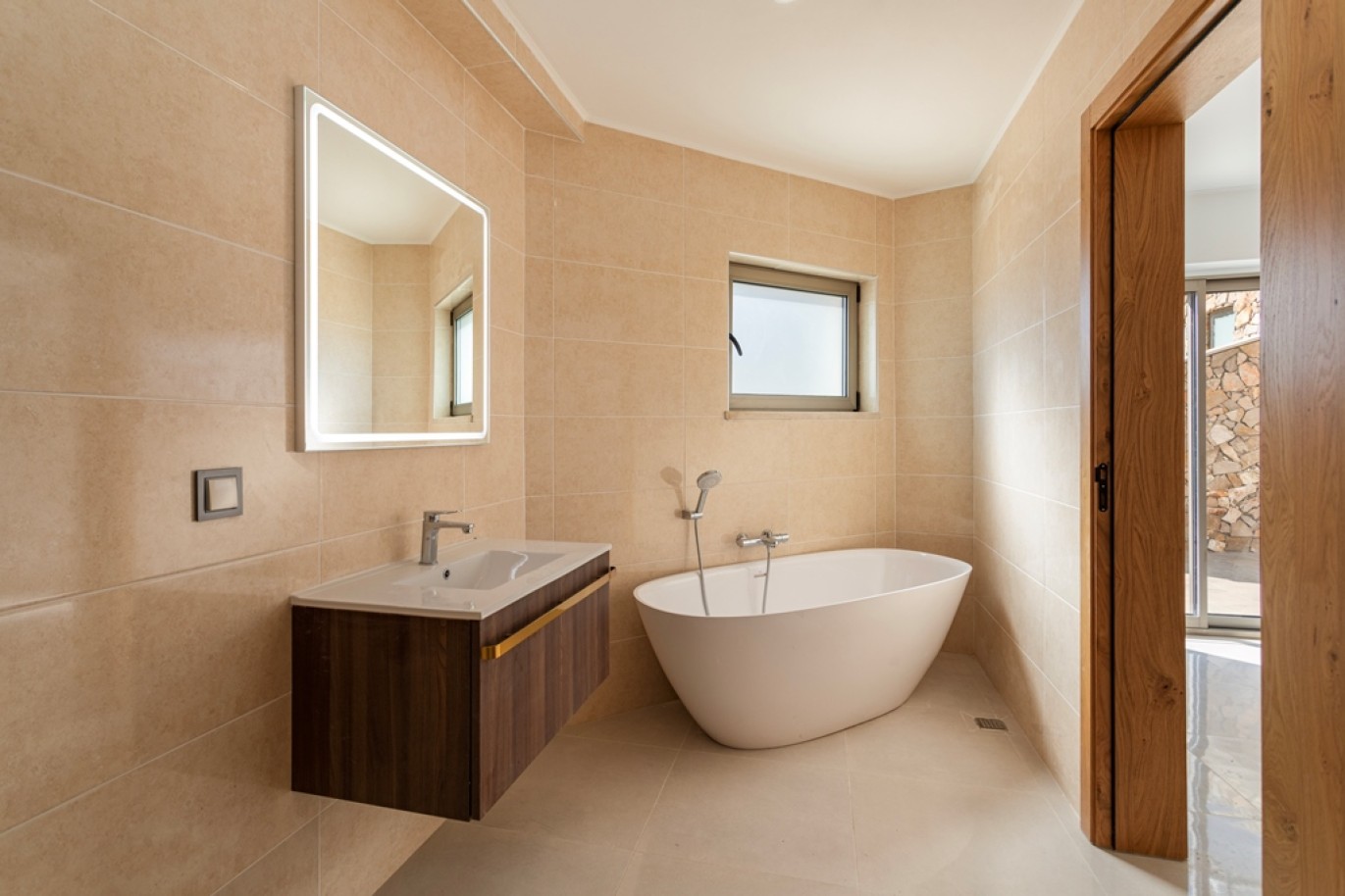 Villa de 4 chambres avec piscine, nouvelle construction, à vendre à Albufeira, Algarve_252089