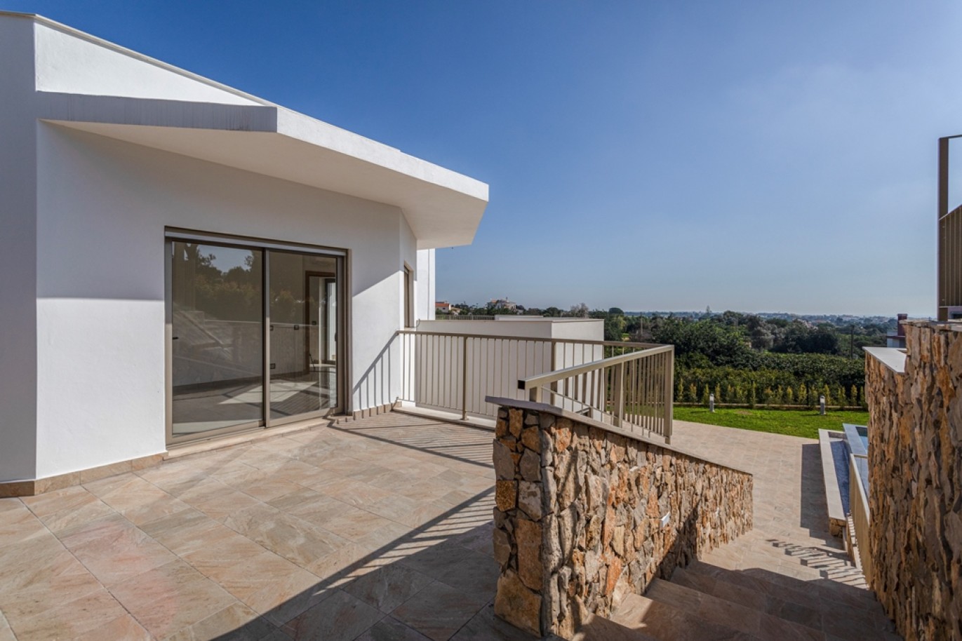 Villa de 4 chambres avec piscine, nouvelle construction, à vendre à Albufeira, Algarve_252093