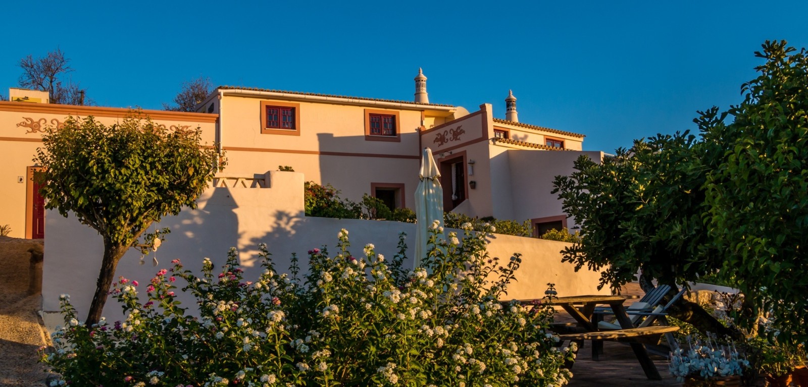 Renovated 7+1-bedroom rustic villa in Loulé, Algarve_252337
