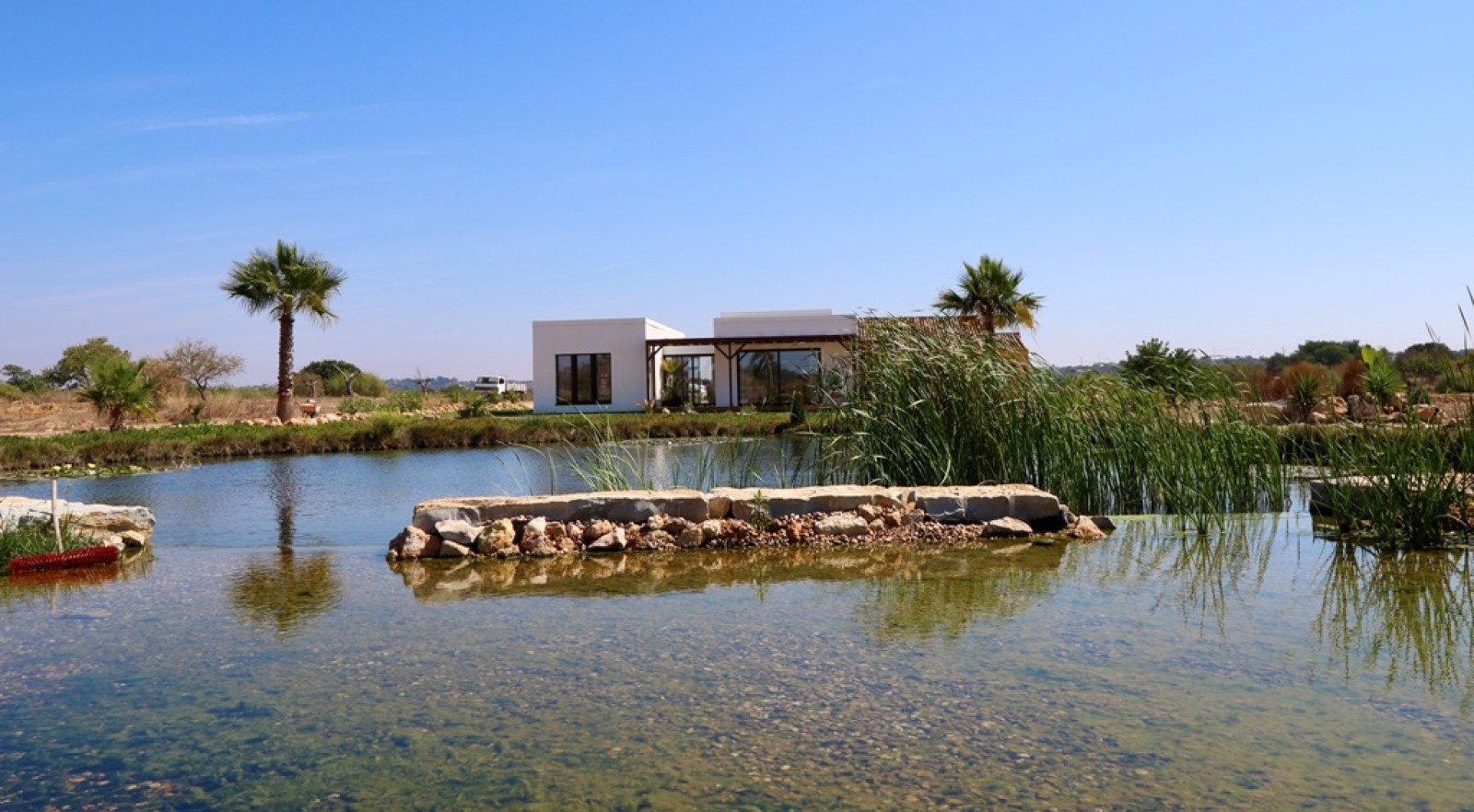 Moderna villa en nuevo condominio privado en venta en Pêra, Algarve_253347
