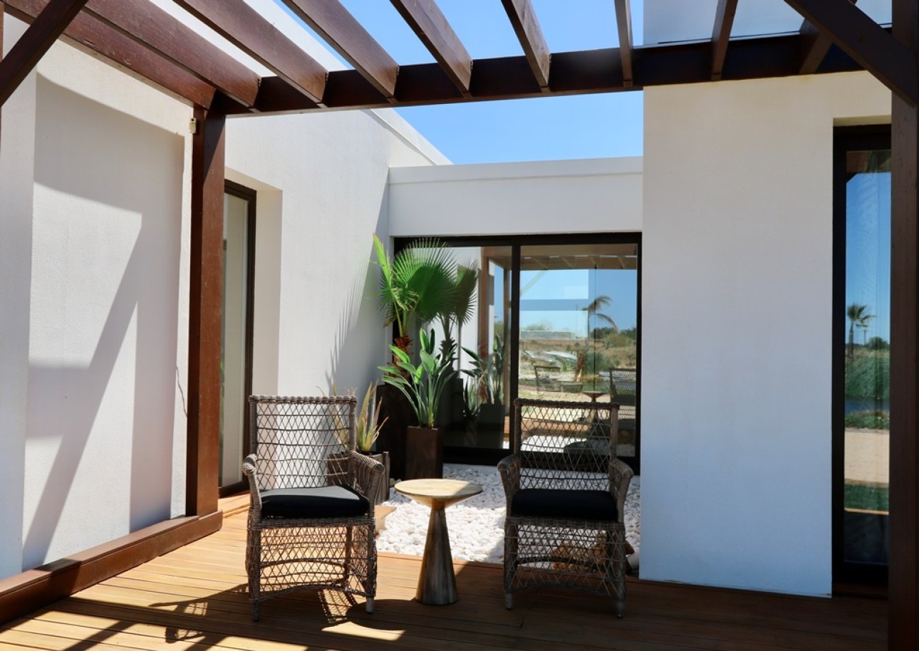 Moderna villa en nuevo condominio privado en venta en Pêra, Algarve_253407