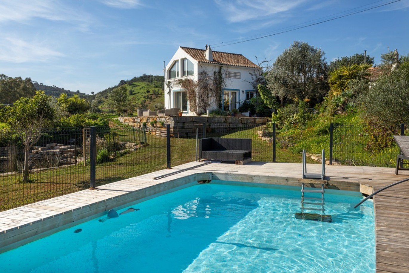 Fantastique villa indépendante de 5 chambres à vendre à Santa Catarina Fonte de Bispo, Algarve_253545