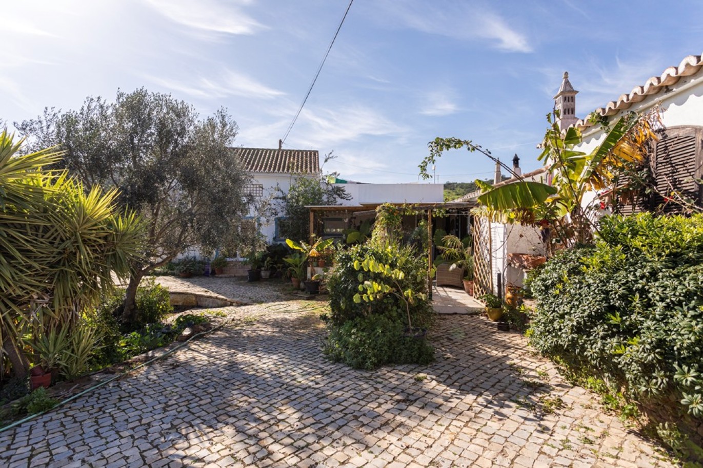 Fantastique villa indépendante de 5 chambres à vendre à Santa Catarina Fonte de Bispo, Algarve_253548