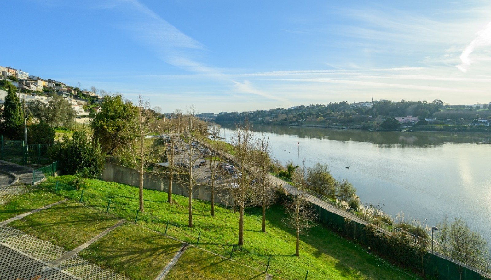 Four bedroom flat in front of the River Douro, for sale, in Valbom, Portugal_253588