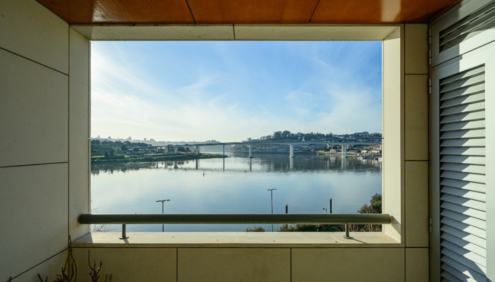 Four bedroom flat in front of the River Douro, for sale, in Valbom, Portugal_253589