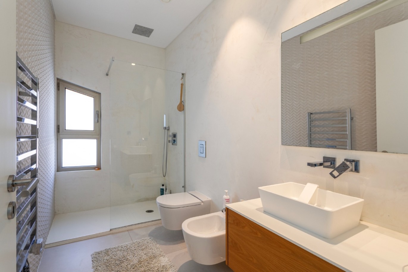 Moderna villa de 5 dormitorios con piscina, en venta en Vilamoura, Algarve_253621