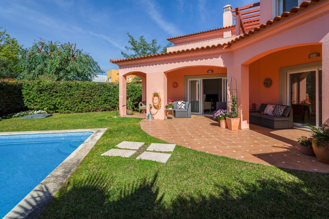 Fantástica villa independiente de 3 dormitorios en venta en Vilamoura, Algarve_253974