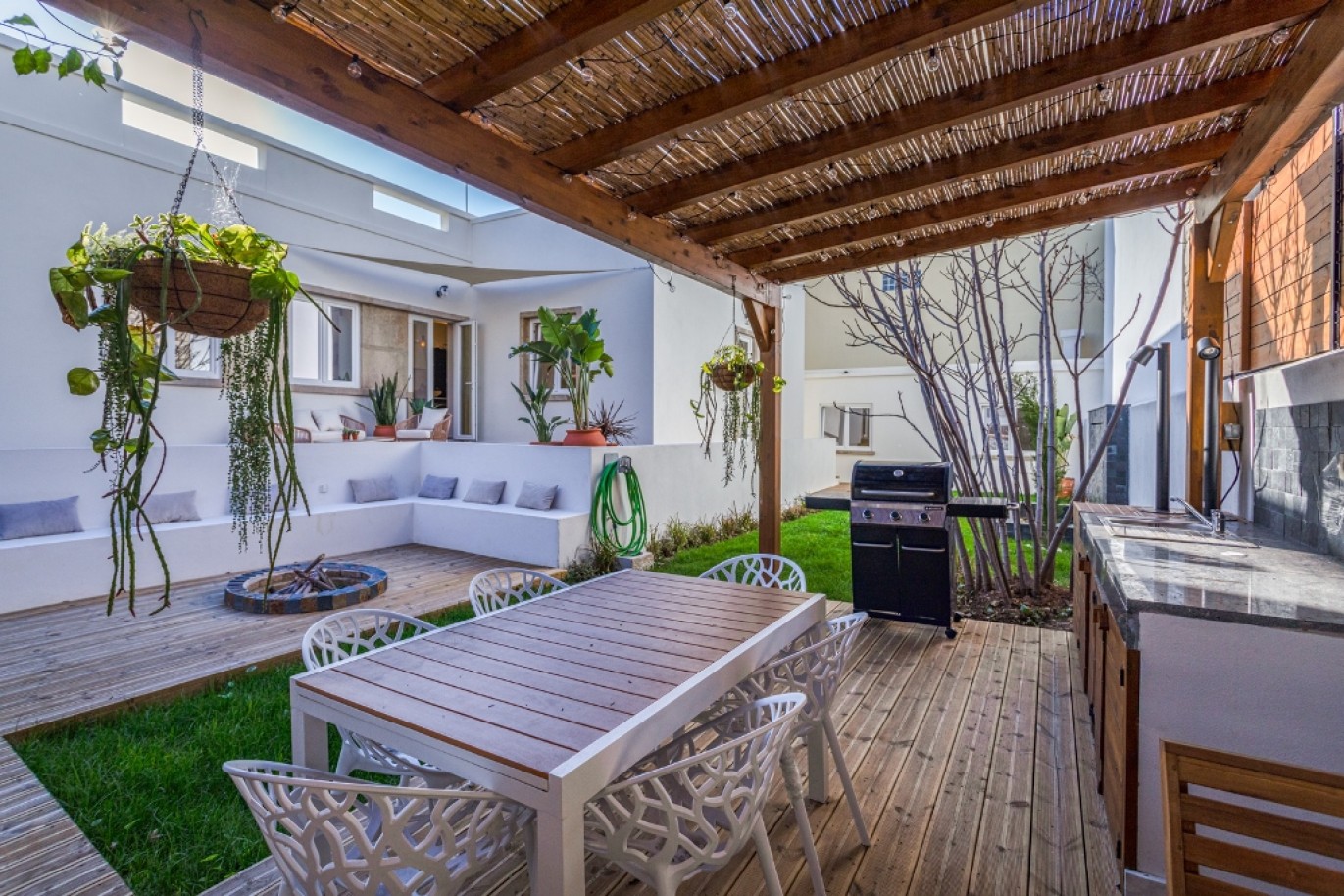 Fantástica villa reformada de 3 dormitorios situada en el centro de Loulé, Algarve_254652