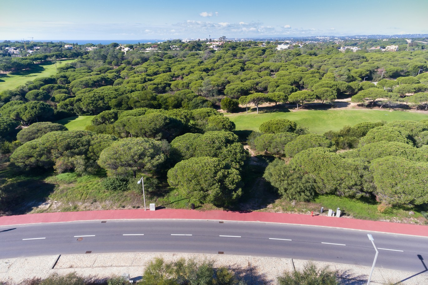 Terrain, avec vue sur le golf, à vendre à Vale do Lobo, Algarve_255030