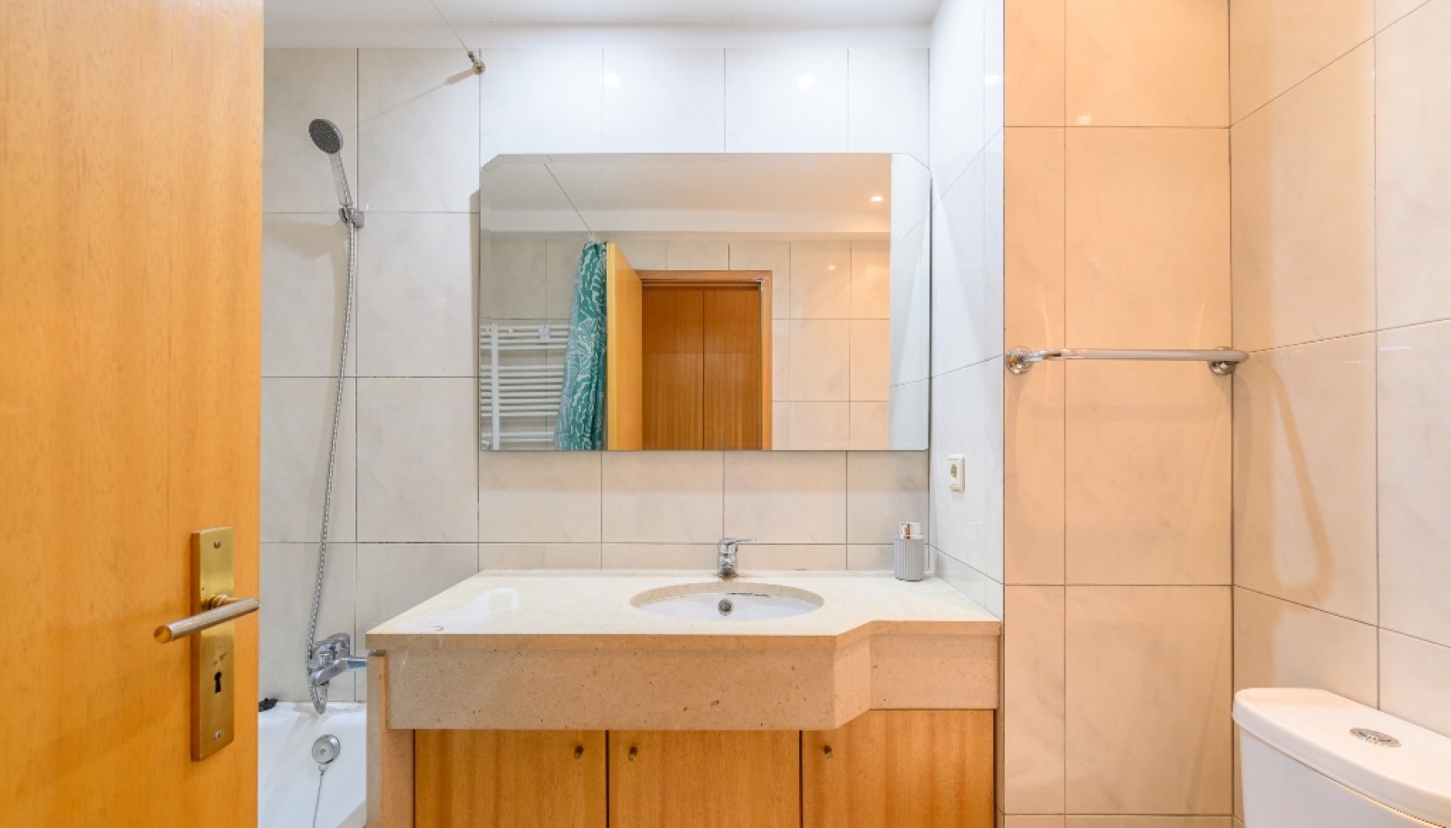 Apartamento T3, para venda, em Paranhos, no Porto _256591