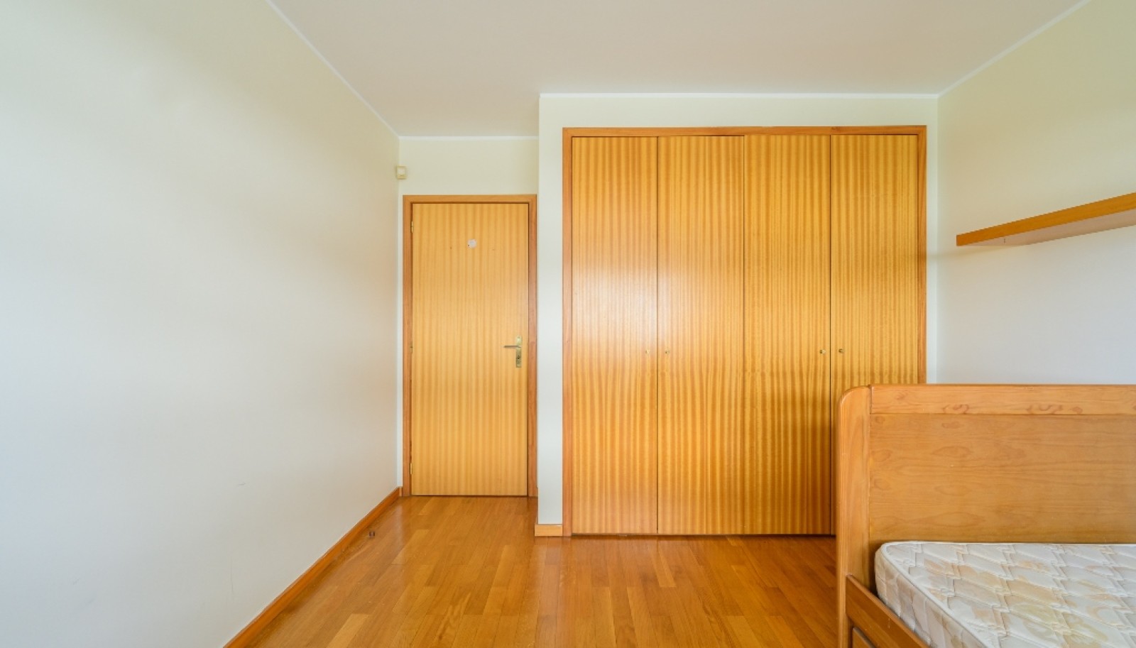 Apartamento T3, para venda, em Paranhos, no Porto _256597