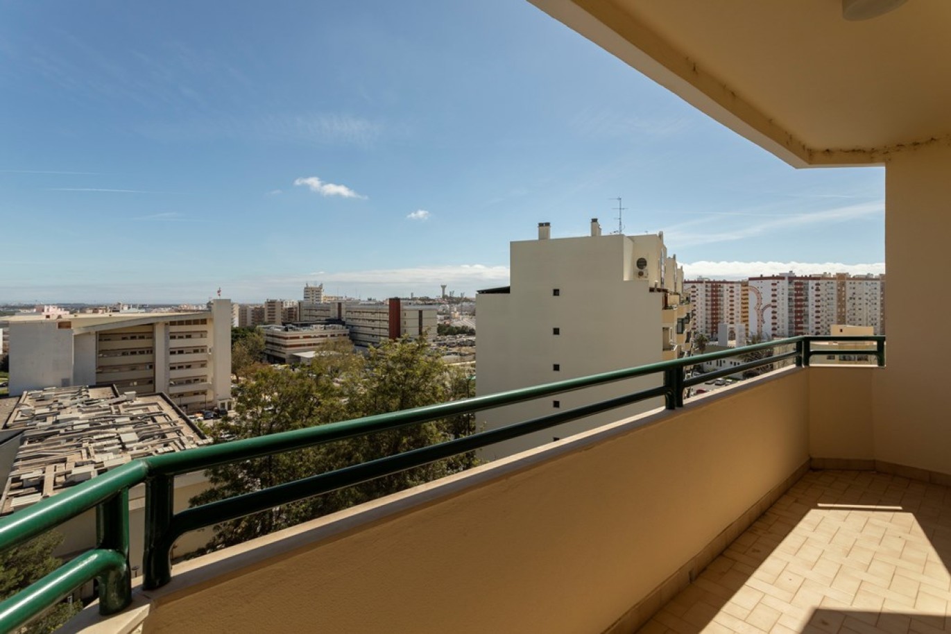 Fantastique penthouse de 5 chambres à vendre à Faro, Algarve_256698
