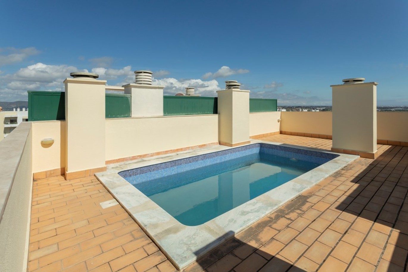 Fantastique penthouse de 5 chambres à vendre à Faro, Algarve_256702