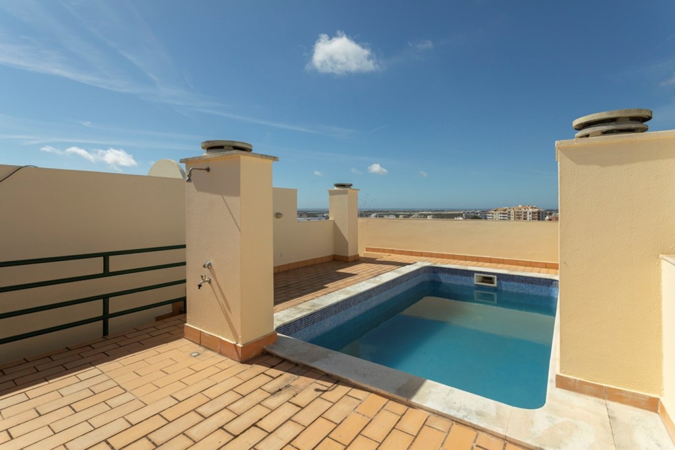 Fantastique penthouse de 5 chambres à vendre à Faro, Algarve_256704