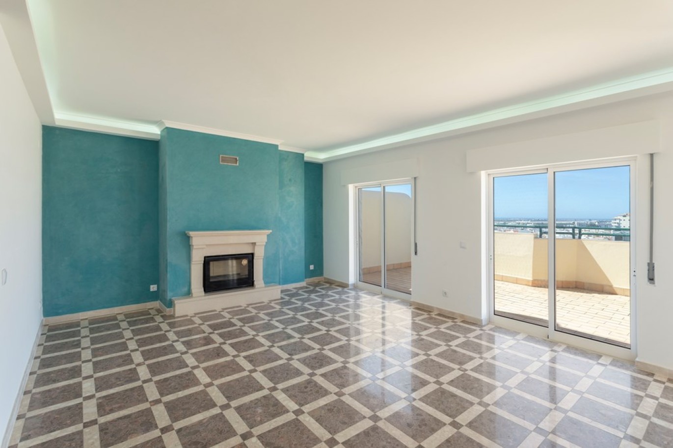 Fantastique penthouse de 5 chambres à vendre à Faro, Algarve_256706