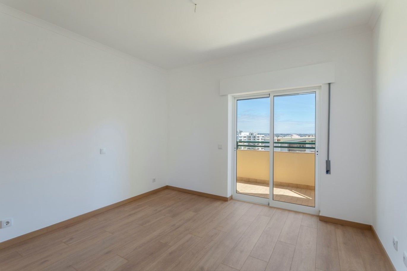 Fantástico ático de 5 dormitorios en venta en Faro, Algarve_256855