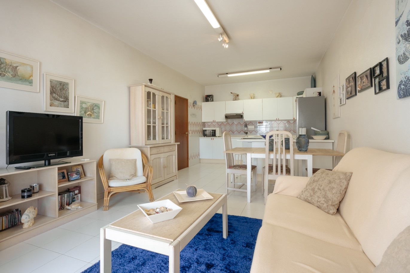 Appartement avec 1+1 chambres, vue mer, à vendre à Porches, Algarve_257023
