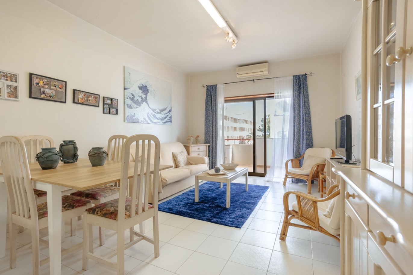 Apartamento com 1+1 quartos, com vista mar, para venda em Porches, Algarve_257045