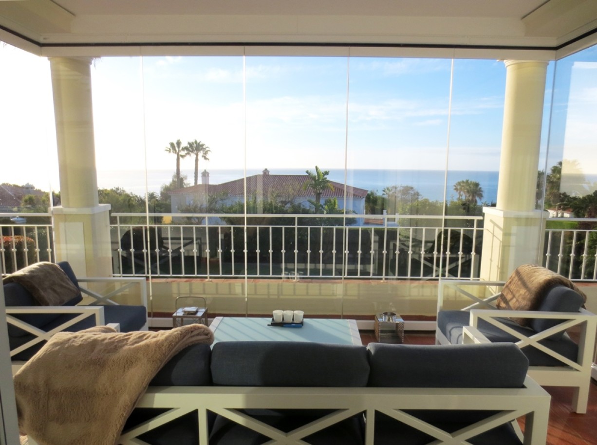 Fantastic 4-bedroom villa with pool and sea views in Luz, Lagos, Algarve_257102