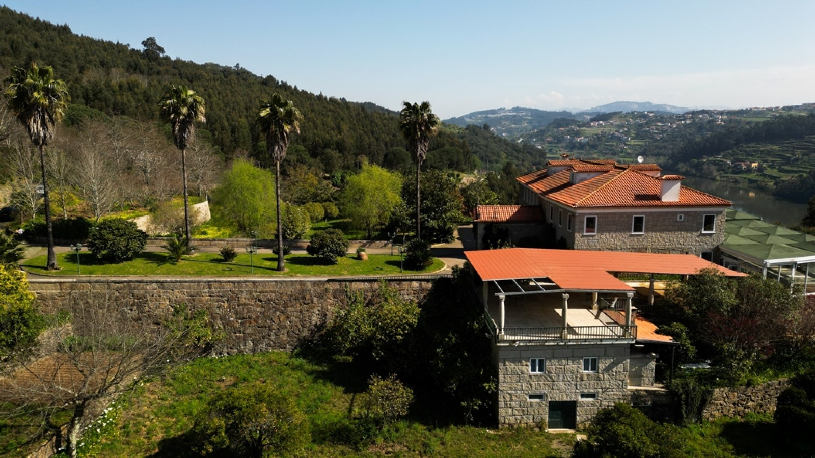 Quinta com vistas sobre o Rio Douro, Sebolido_257702