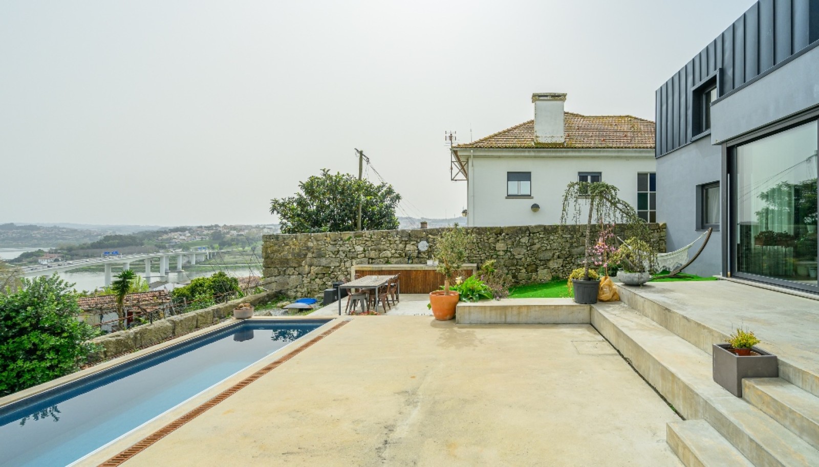 Four bedroom villa with pool and views of the Douro River in Porto, Portugal_257832