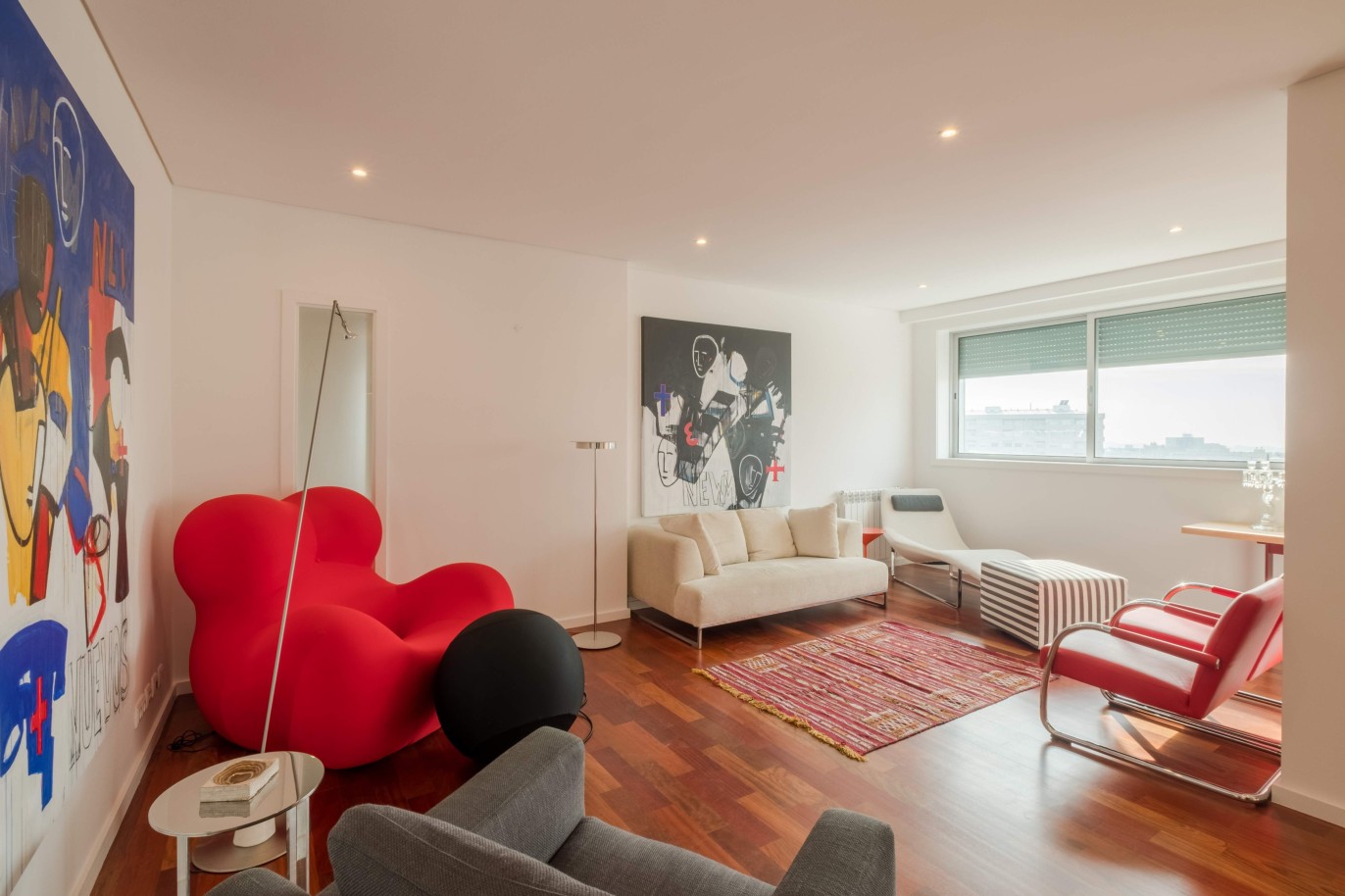 Drei-Zimmer-Wohnung zu verkaufen in Porto, nahe Boavista, Portugal_259259