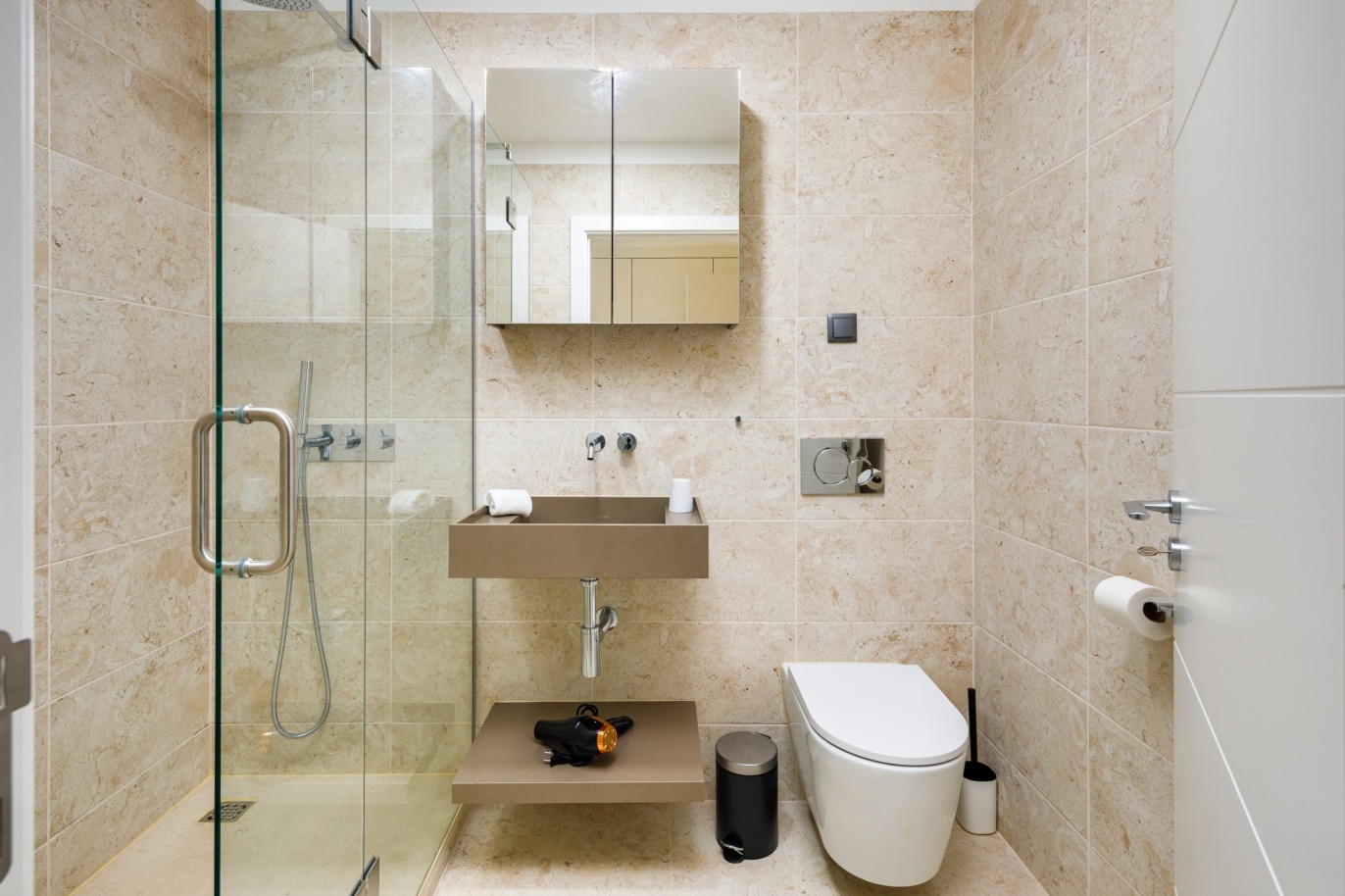 5 Bedroom Villa in luxury condominium with private pool, Carvoeiro, Algarve_259455