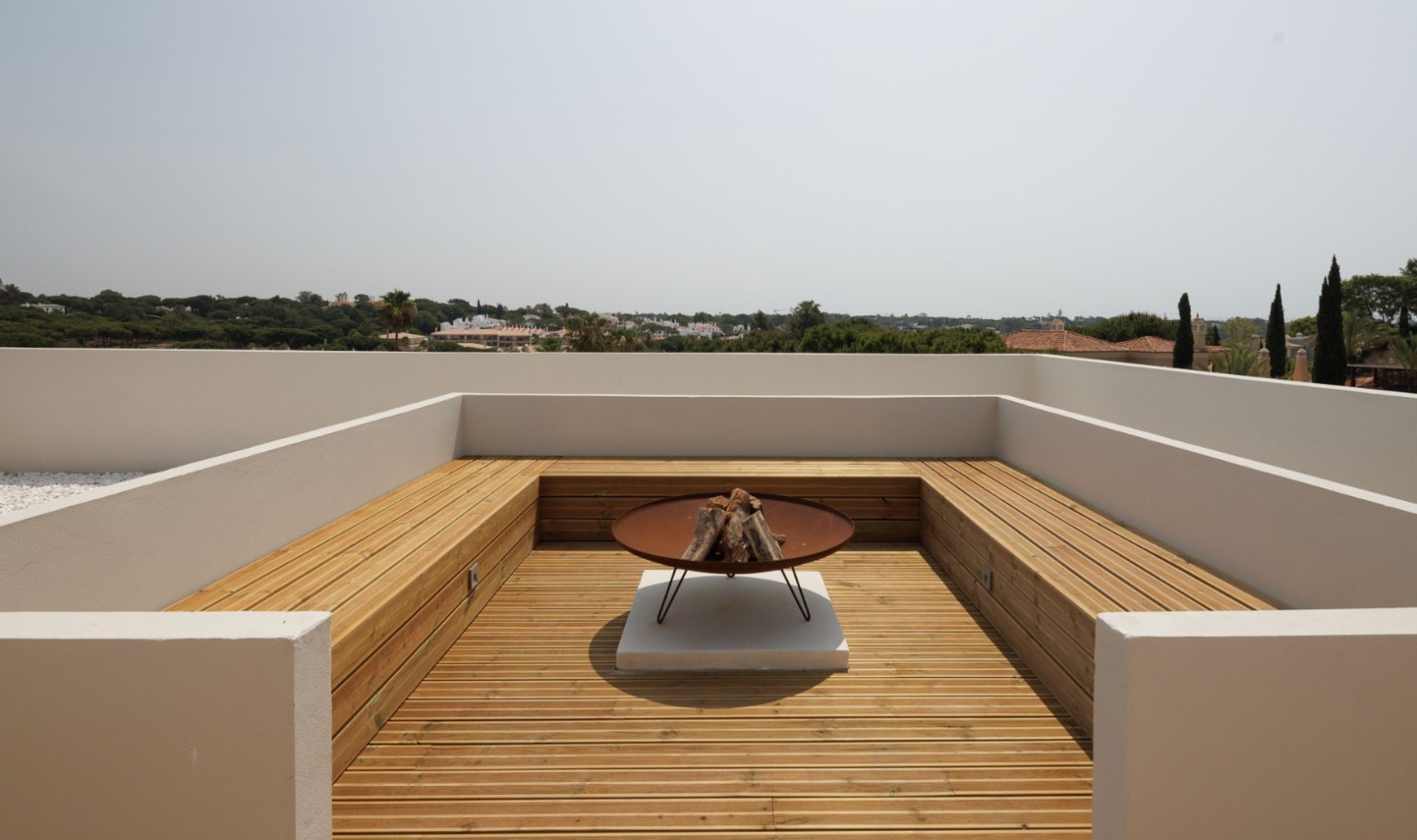 Fantastic modern 4+1-bedroom villa for sale in Quinta do Lago, Algarve_261493