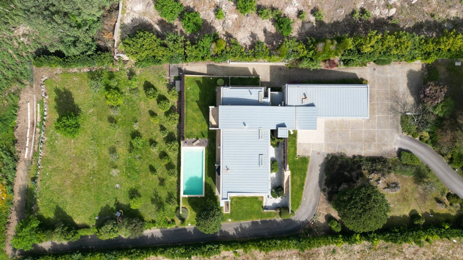 Villa de 5 dormitorios con piscina, en venta, en Paredes, Portugal_261587