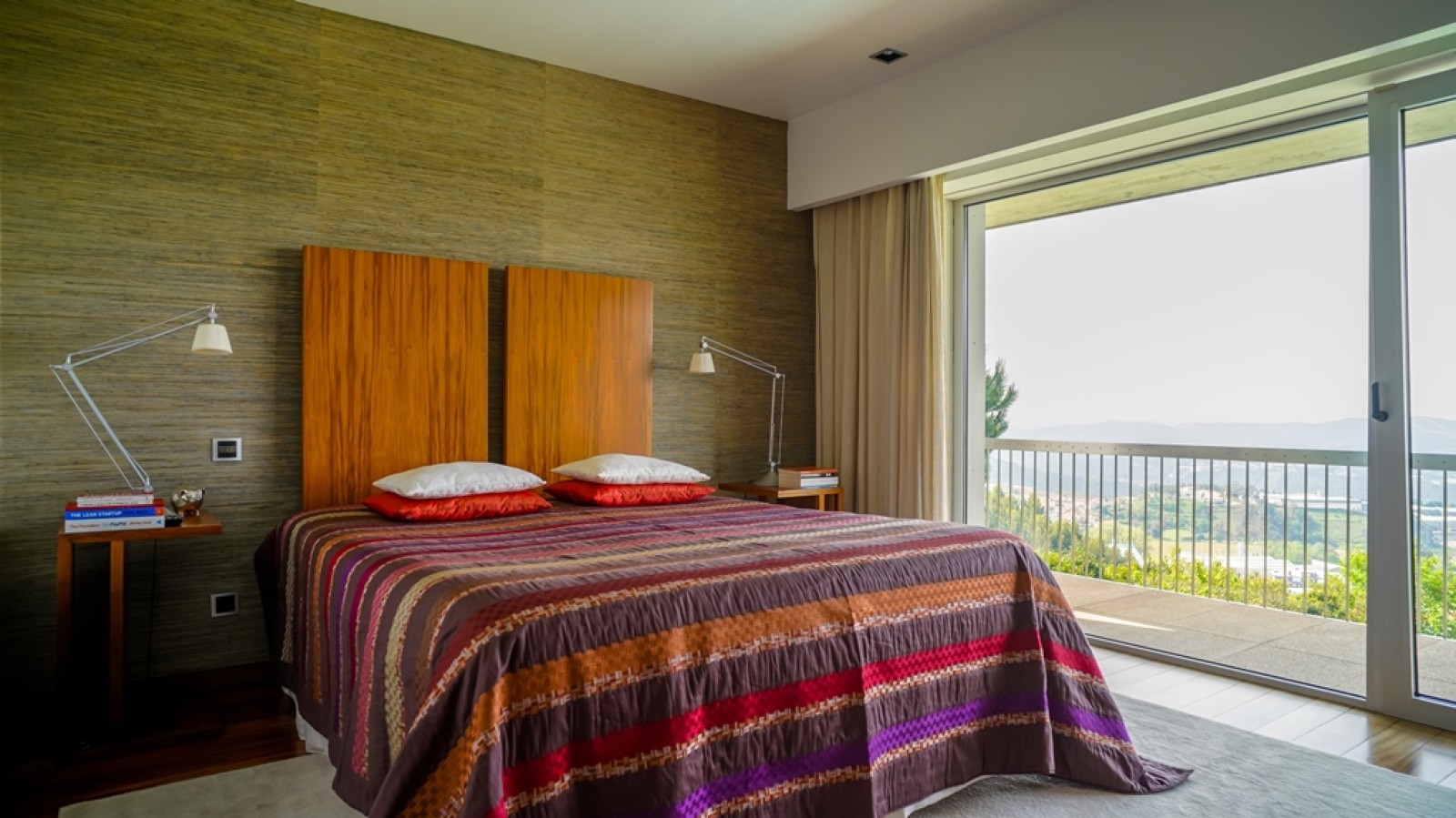 Fünf Schlafzimmer Villa mit Pool, zu verkaufen, in Paredes, Portugal_261599